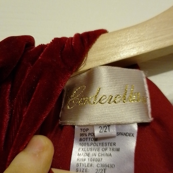 Cinderella girls size 2T red and white floral dress with bow. velvet  top - Picture 4 of 5